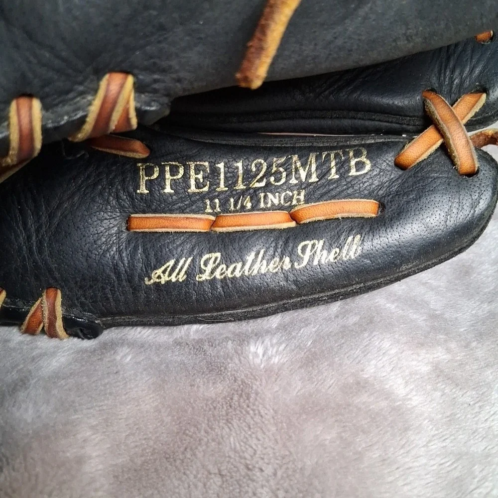 Rawlings PPE1125MTB Baseball‎ Glove 11 1/4 Right Hand Throw Black